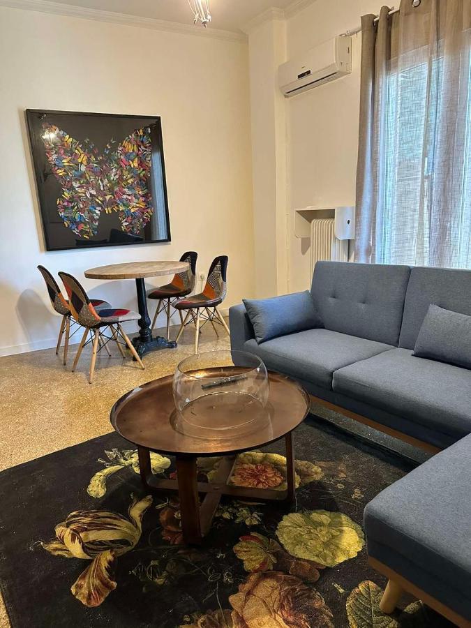Cozy Apartment At Gazi Square Athen Eksteriør billede